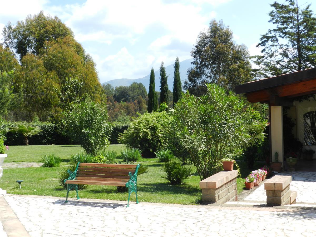 Il Nibbio Reale Country House Rocca d'Evandro Eksteriør billede
